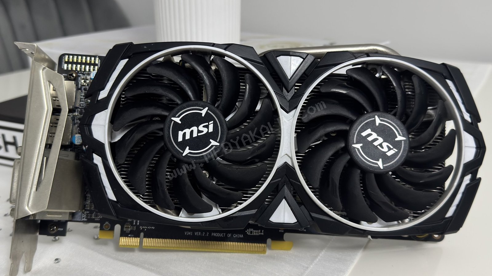 Msİ rx 570 Armor 8Gb